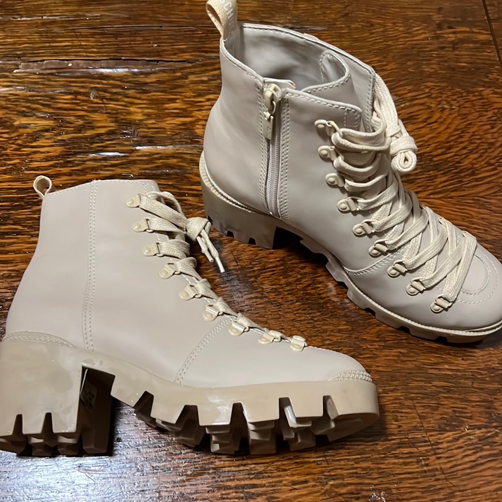 Shutz Shoes boots booties size 7.5 only worn twice